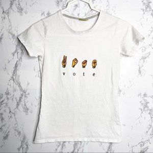 VOTE Graphic T Shirt Size Small